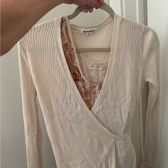 Reformation Wrap Sweater Size XS, Tencel/Linen Lightweight, Cream, EUC - Picture 10 of 16